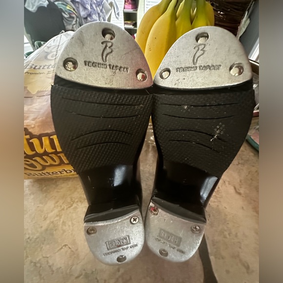 Girls bloch tap shoes - Picture 4 of 5